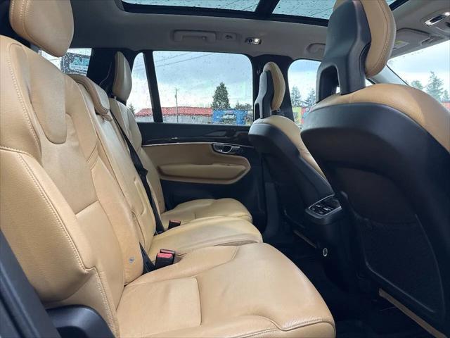 2016 Volvo XC90 T6 Momentum