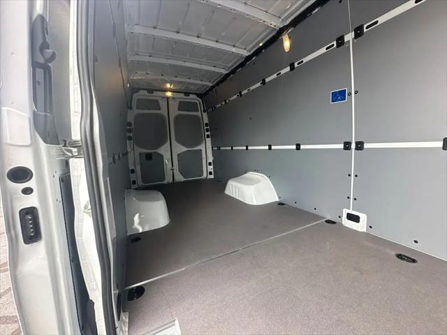 2026 Mercedes-Benz Sprinter 3500 High Roof 4-Cyl Diesel HO