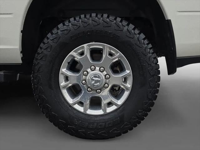 2024 Ram 3500 Laramie Crew Cab 4x4 8' Box