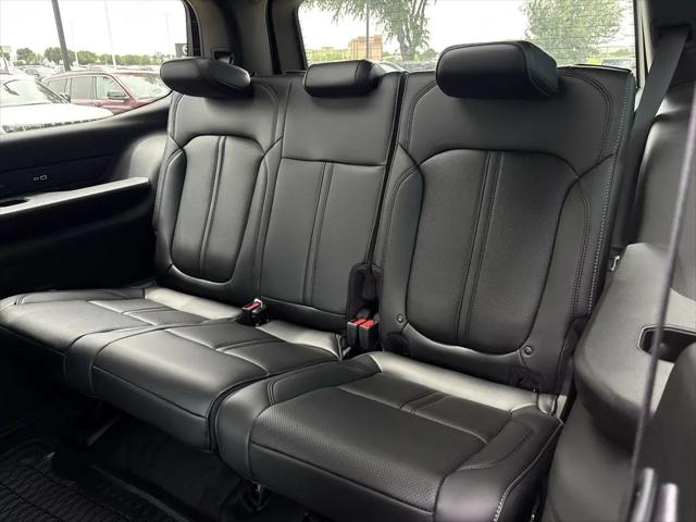 2026 Jeep Grand Wagoneer Upland 4x4