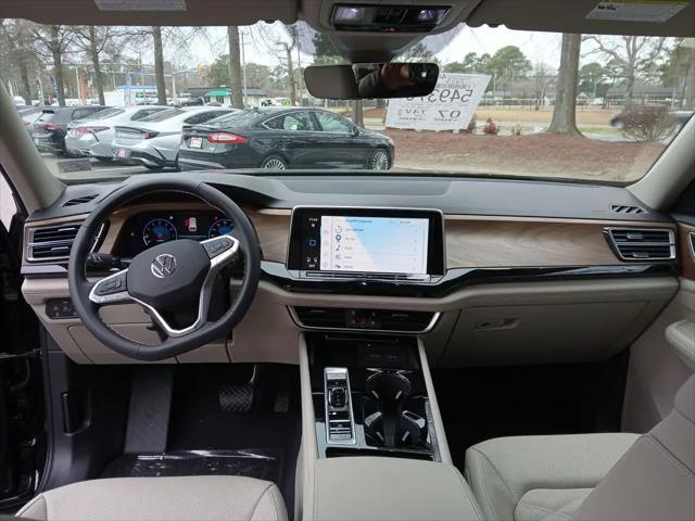 2026 Volkswagen Atlas SE with Technology