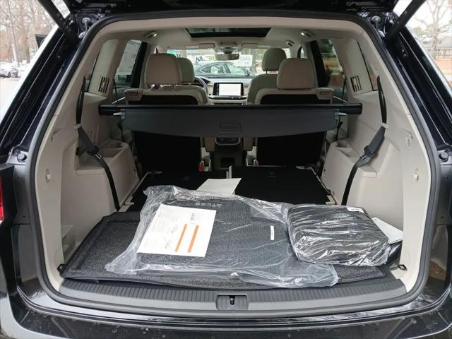 2026 Volkswagen Atlas SE with Technology
