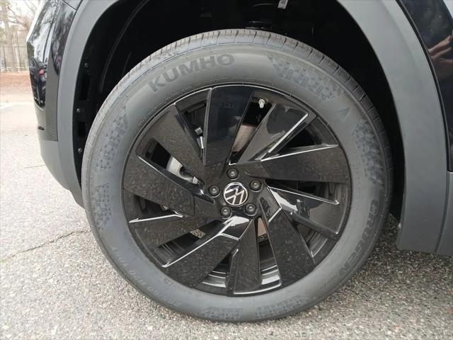2026 Volkswagen Atlas SE with Technology