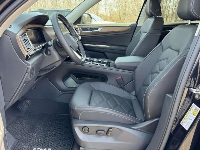 2026 Volkswagen Atlas SE with Technology