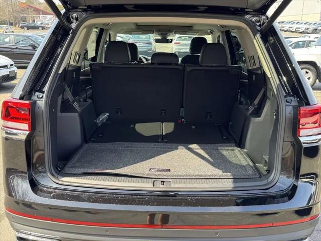 2026 Volkswagen Atlas SE with Technology