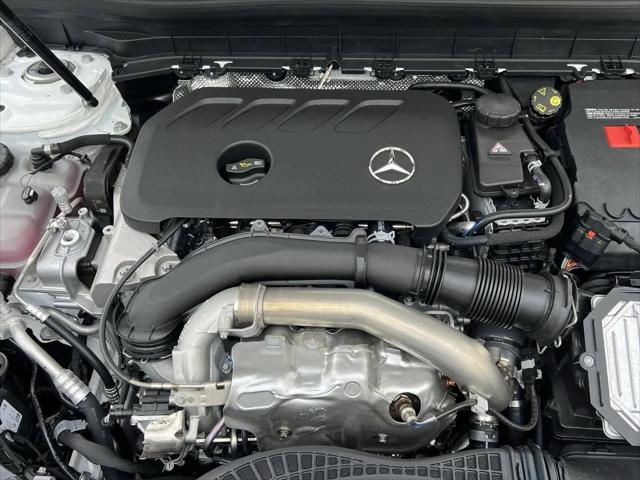 2026 Mercedes-Benz GLB 4MATIC
