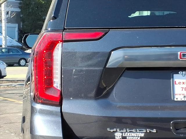 2023 GMC Yukon 4WD AT4