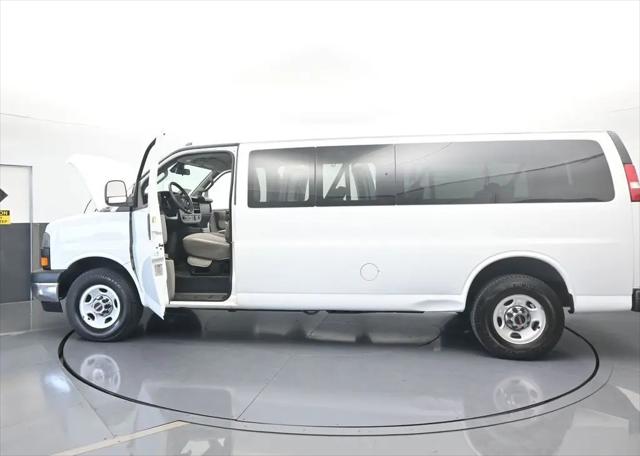 2020 GMC Savana Cargo RWD 3500 Extended Wheelbase LT