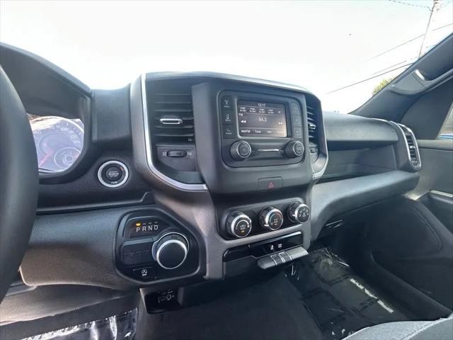 2024 Ram 1500 Big Horn Crew Cab 4x2 5'7" Box