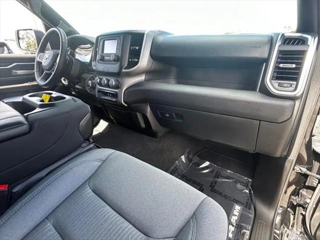 2024 Ram 1500 Big Horn Crew Cab 4x2 5'7" Box
