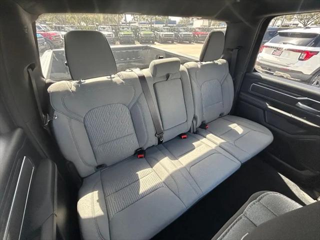 2024 Ram 1500 Big Horn Crew Cab 4x2 5'7" Box