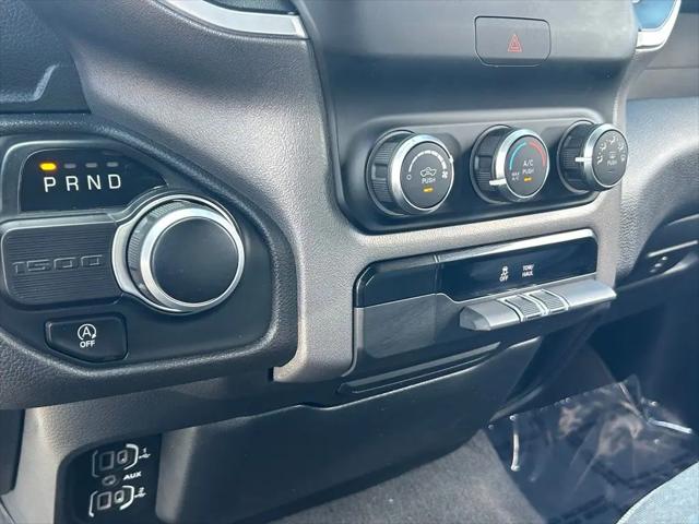 2024 Ram 1500 Big Horn Crew Cab 4x2 5'7" Box