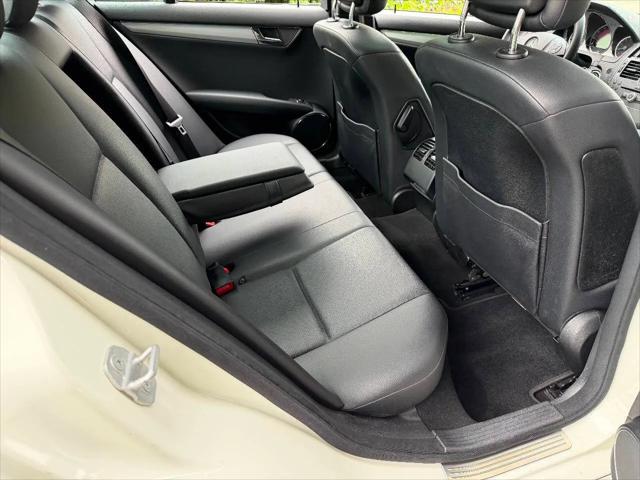 2010 Mercedes-Benz C-CLASS C 300 Sport