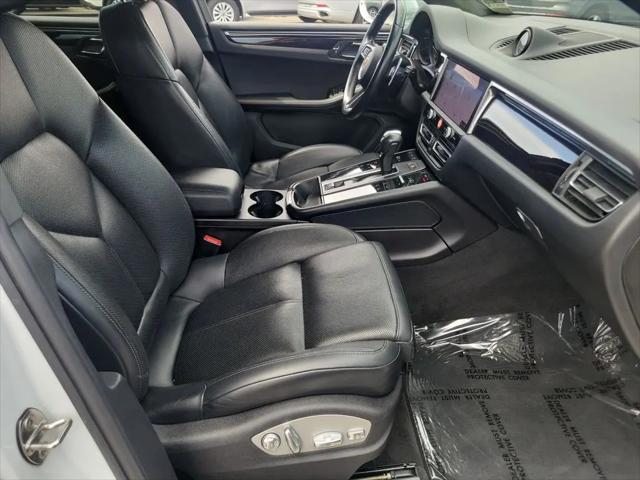 2024 Porsche Macan Macan