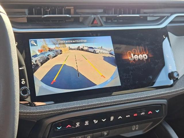 2026 Jeep Cherokee Laredo 4x4
