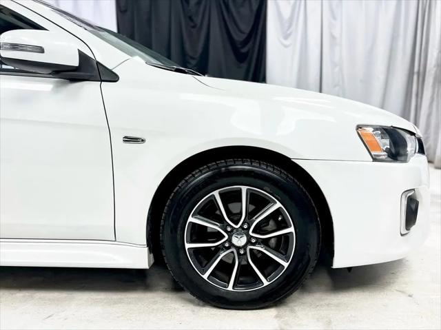 2017 Mitsubishi Lancer ES