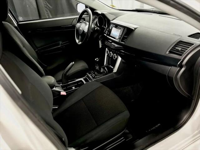 2017 Mitsubishi Lancer ES