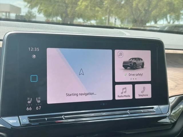 2026 Volkswagen Atlas SE with Technology