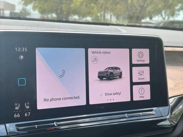 2026 Volkswagen Atlas SE with Technology