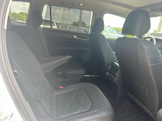 2026 Volkswagen Atlas SE with Technology