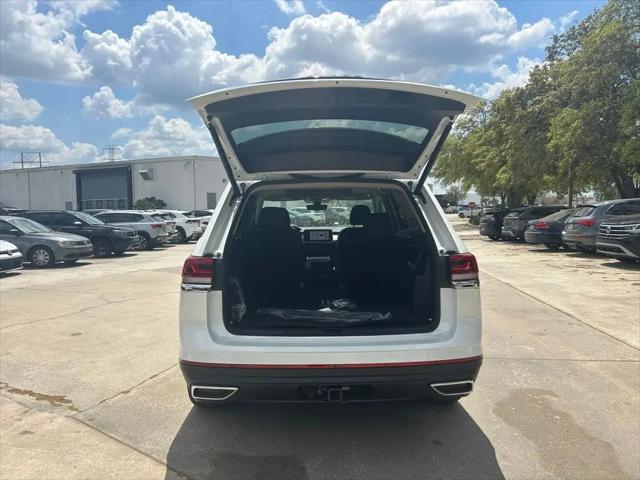2026 Volkswagen Atlas SE with Technology