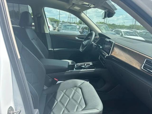 2026 Volkswagen Atlas SE with Technology