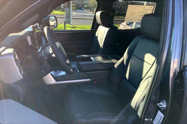 2026 Toyota Tundra Platinum CrewMax 5.5' Bed