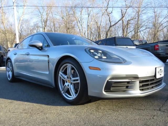 2018 Porsche Panamera 4