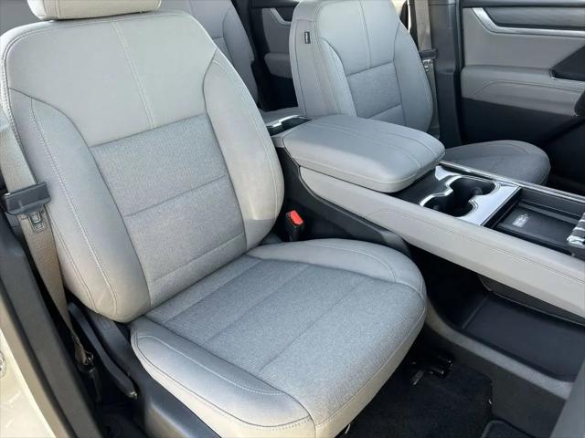 2026 GMC Acadia Elevation AWD
