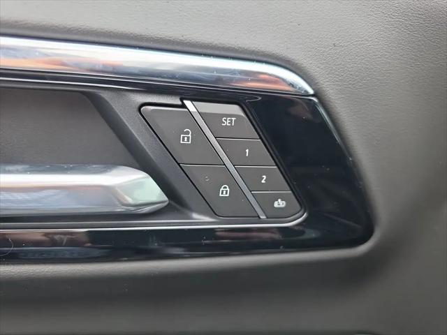 2026 Chevrolet Suburban LT, 4WD