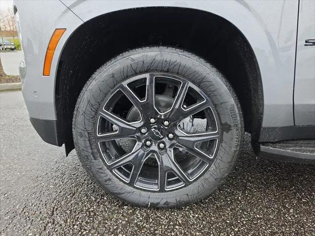 2026 Chevrolet Suburban LT, 4WD
