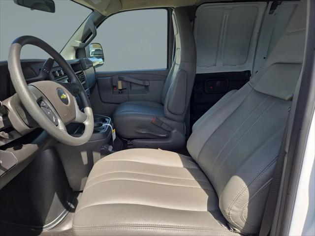 2025 Chevrolet Express Cargo Van RWD 2500 Regular Wheelbase WT