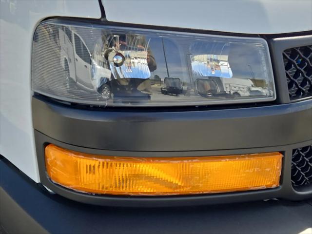 2025 Chevrolet Express Cargo Van RWD 2500 Regular Wheelbase WT