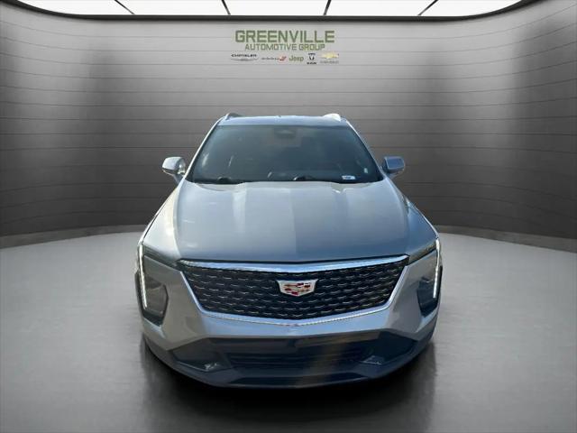 2024 Cadillac XT4 FWD Premium Luxury