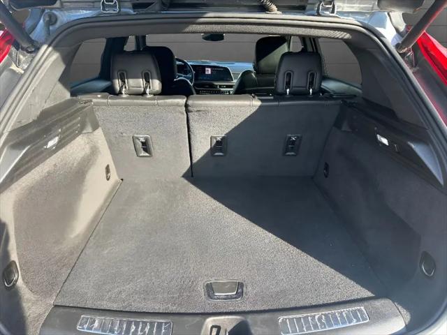 2024 Cadillac XT4 FWD Premium Luxury
