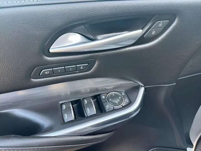 2024 Cadillac XT4 FWD Premium Luxury