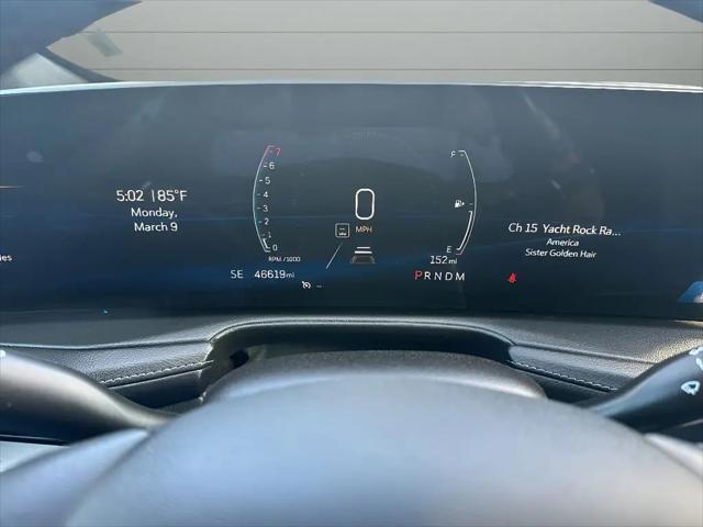 2024 Cadillac XT4 FWD Premium Luxury