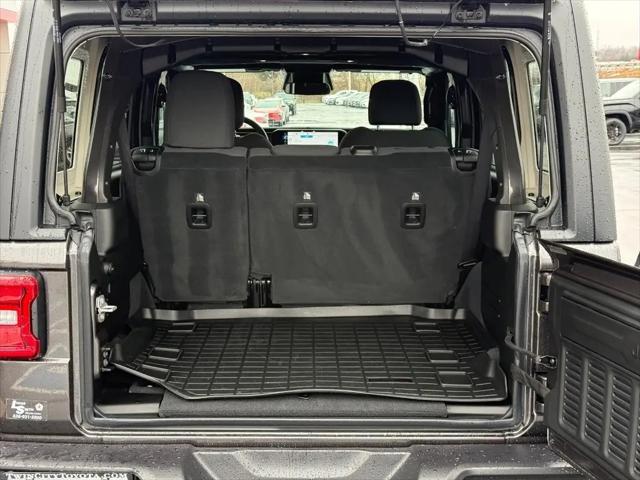 2025 Jeep Wrangler 4-Door Rubicon 4x4