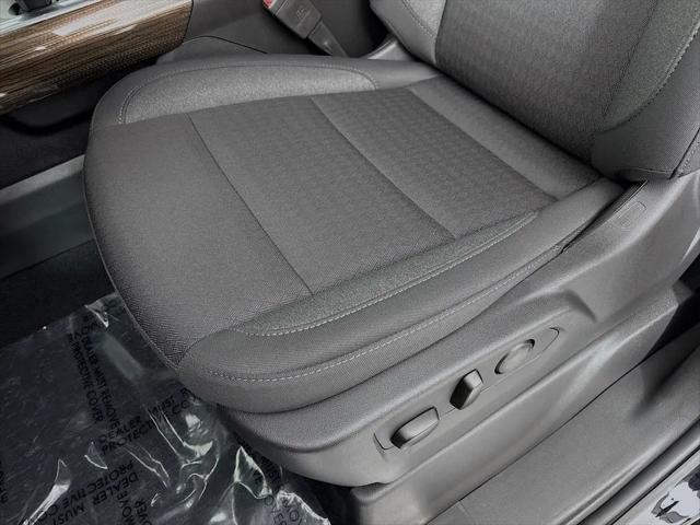 2026 Chevrolet Silverado 1500 4WD Crew Cab Standard Bed RST