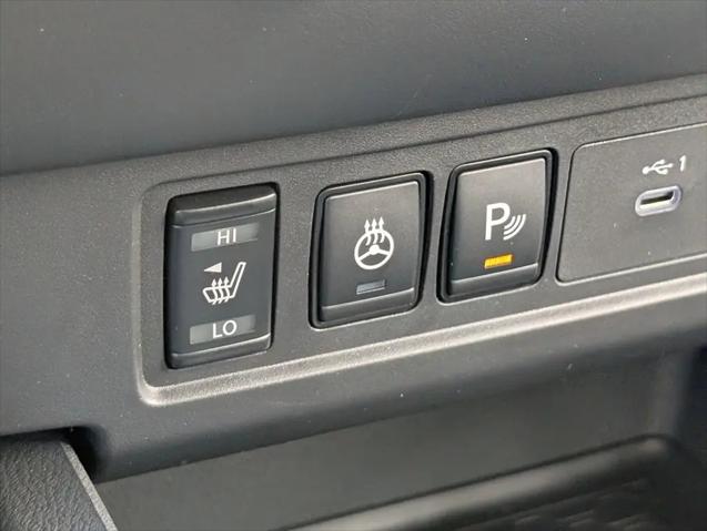 2026 Nissan Frontier Crew Cab SV 4x2