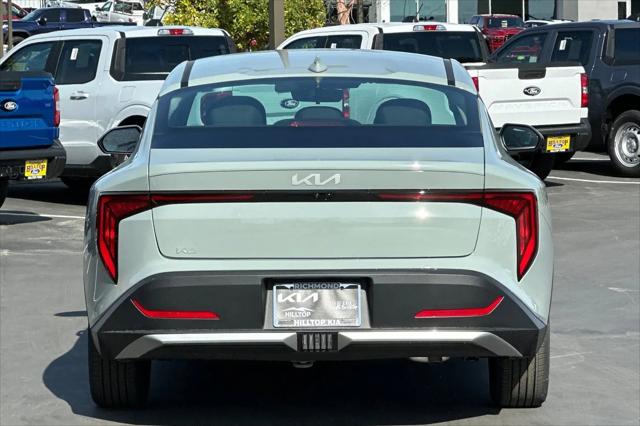 2026 Kia K4 LXS