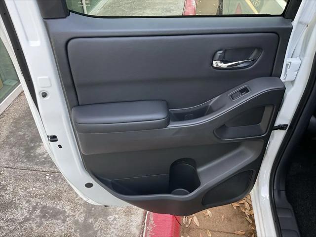 2026 Nissan Frontier Crew Cab SV 4x2