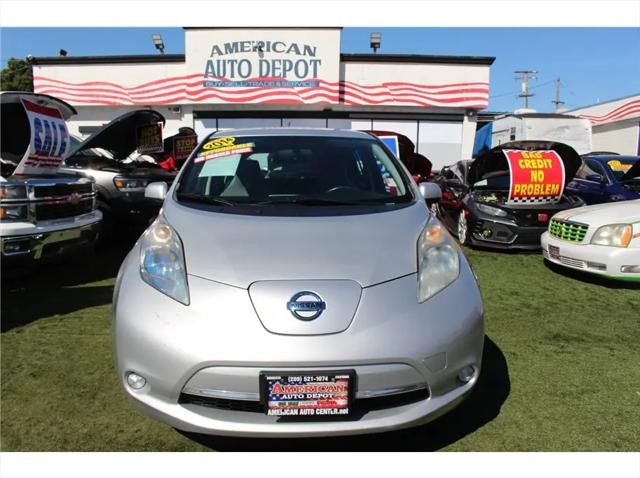 2014 Nissan LEAF S