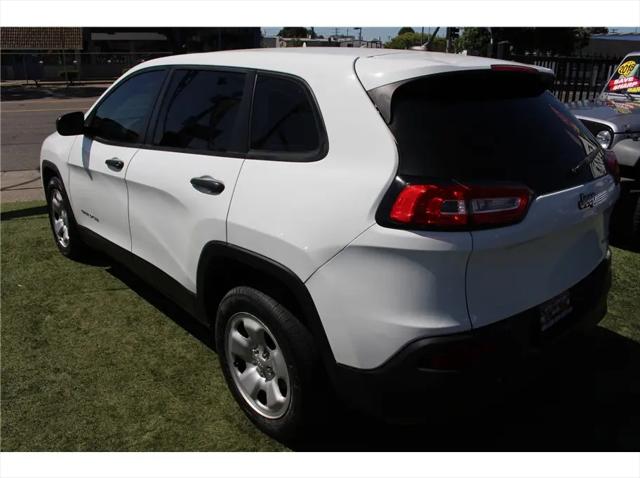 2016 Jeep Cherokee Sport