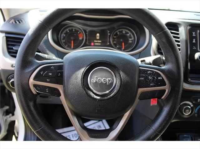 2016 Jeep Cherokee Sport