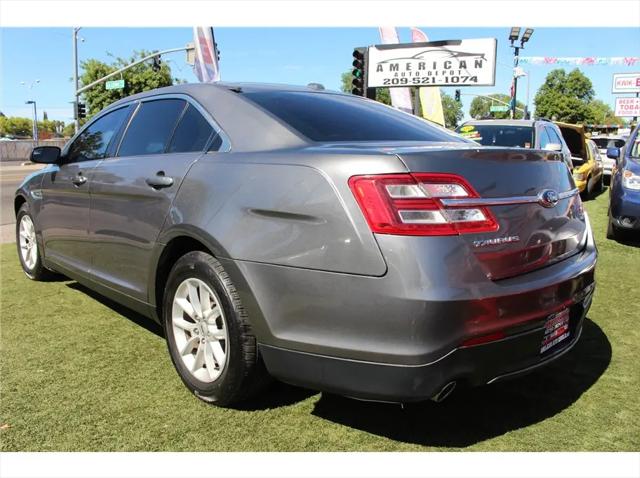 2014 Ford Taurus SE