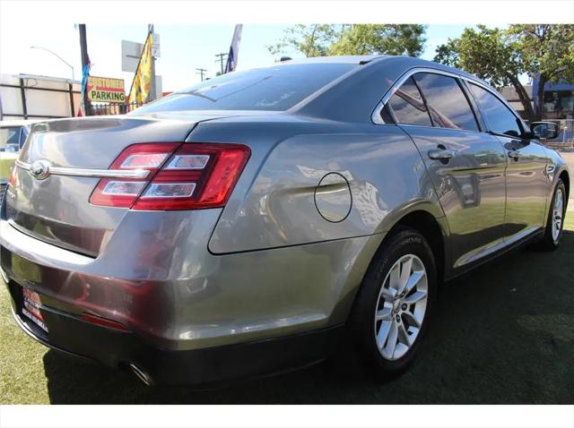2014 Ford Taurus SE