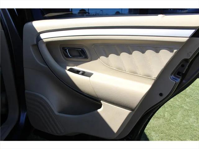 2014 Ford Taurus SE