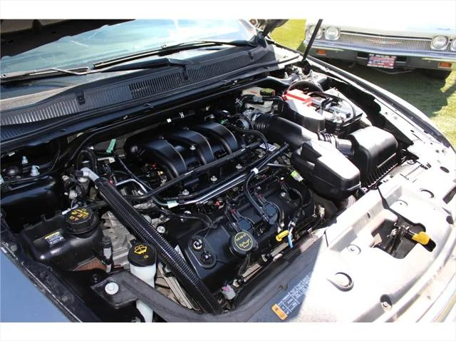2014 Ford Taurus SE