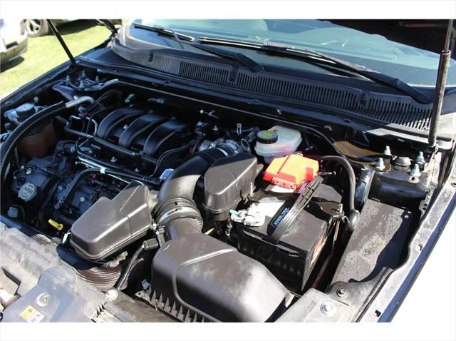 2014 Ford Taurus SE